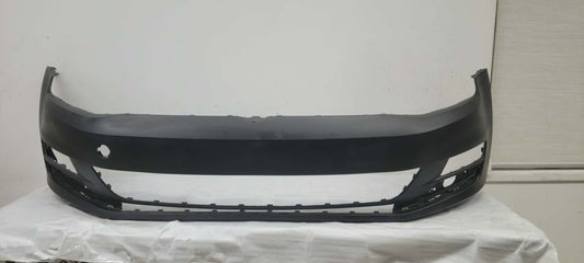 VOLKSWAGEN GOLF  2015 - 2016  FRONT BUMPER COVER OCCASION!!