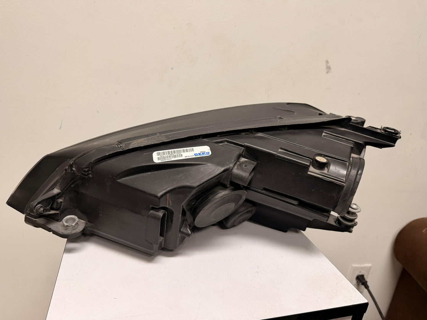 VOLKSWAGEN GOLF/ e-GOLF 2015-2020 Passenger Headlamp assy composite Halogen