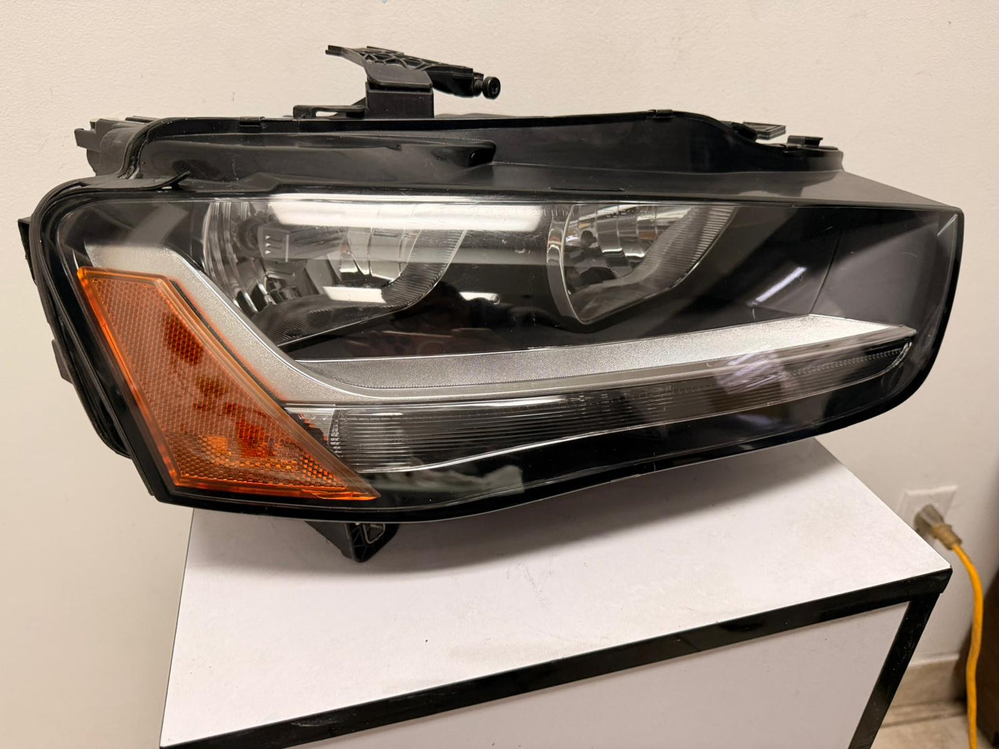 AUDI A4 2012-2016 Passenger Headlamp assy composite Halogen