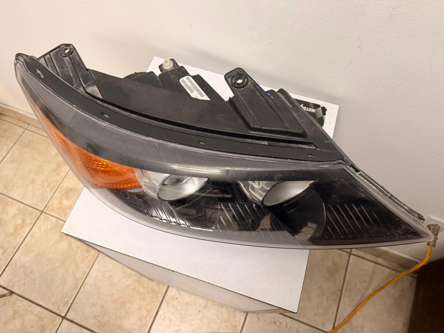 KIA SORENTO 2011-2013 Passenger Headlamp assy composite
