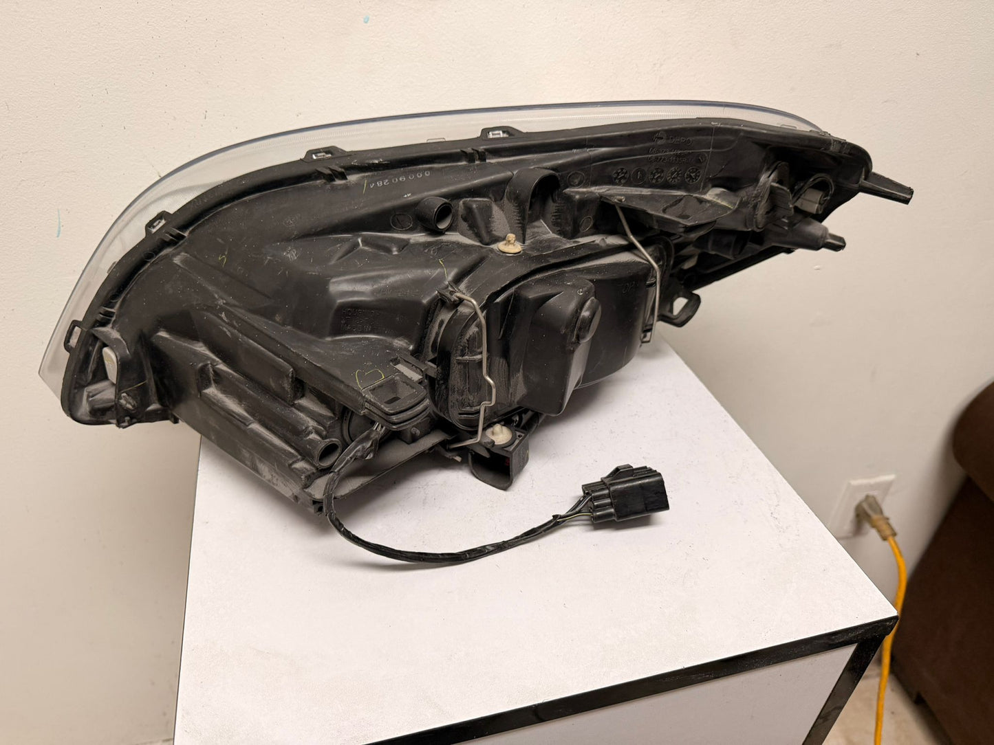 VOLVO XC60 2010-2013 Passenger Headlamp assy composite