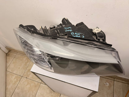 BMW 328i 2009-2011 Passenger Headlamp lens/housing E90|E91; Sedan/Wagon; Halogen