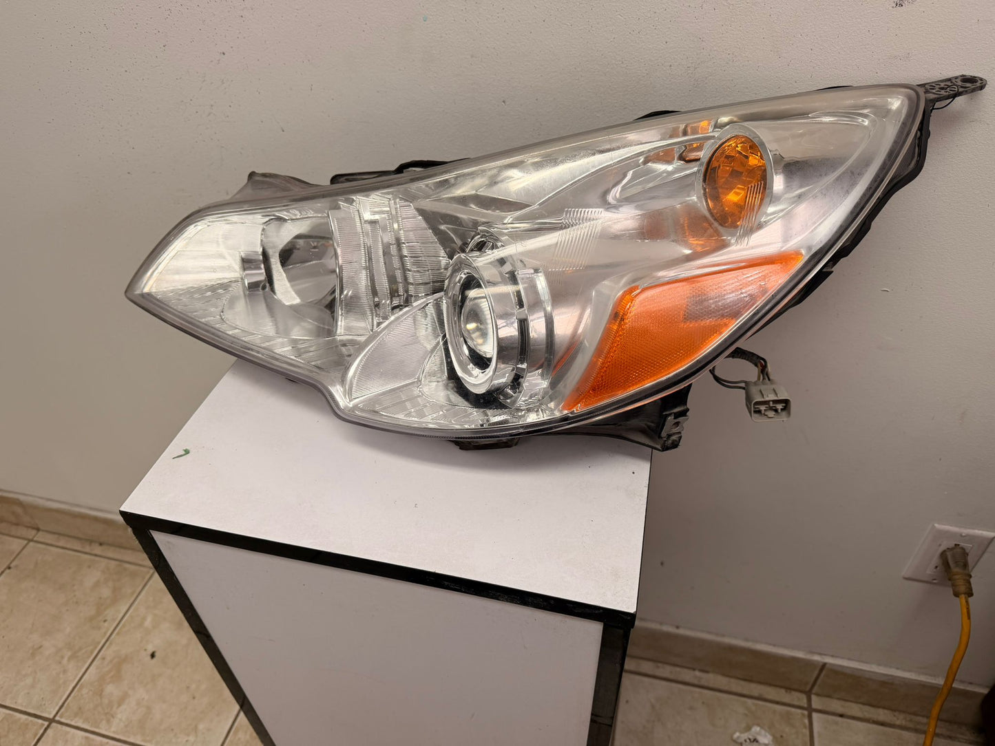 SUBARU LEGACY/OUTBACK  2010-2014 Driver Headlamp assy composite