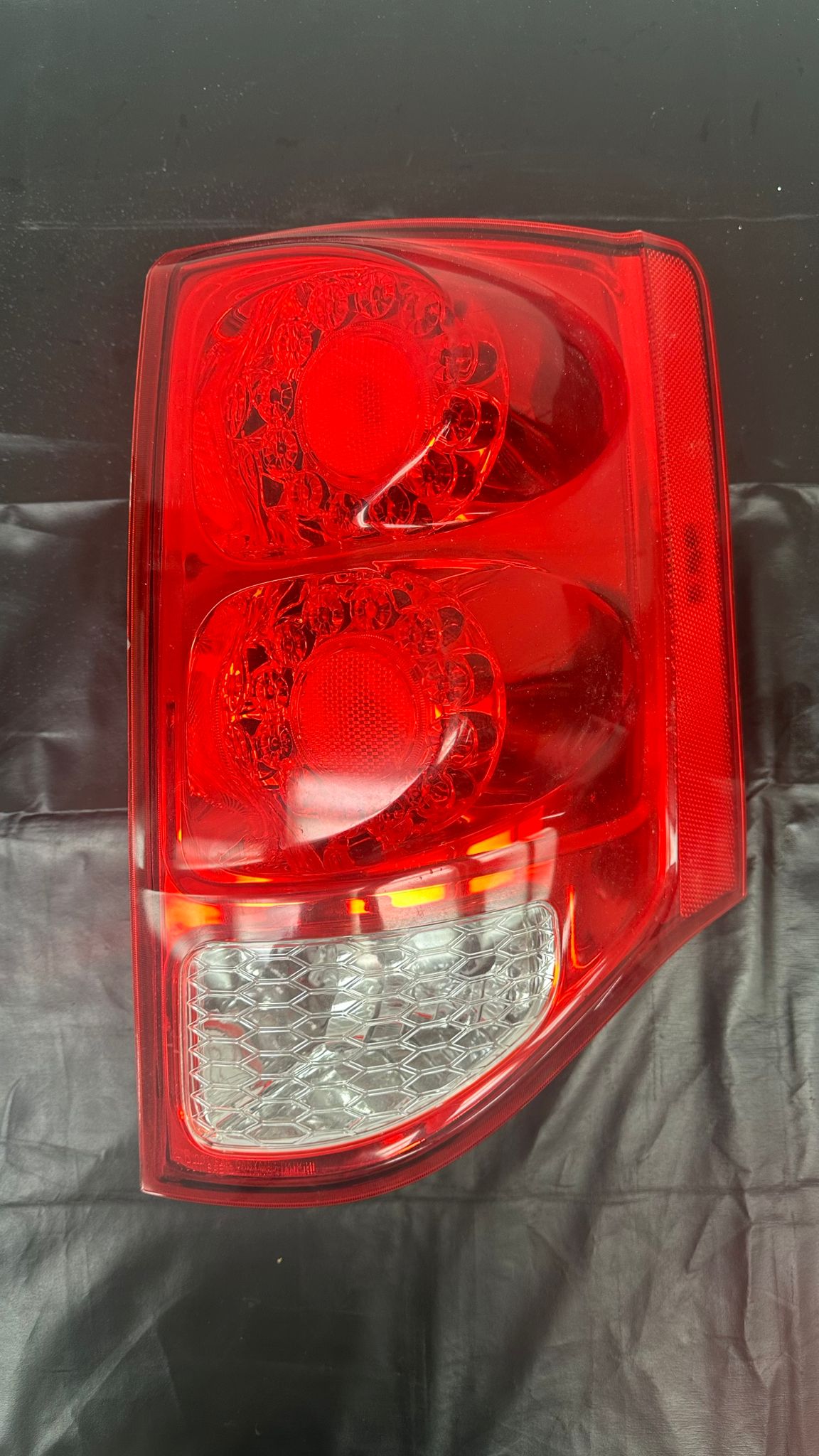 DODGE GRAND CARAVAN 2011-2020 PASSENGER Taillamp assy LED