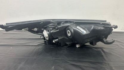 TOYOTA HIGHLANDER 2017-2019 Driver Headlamp assy composite LE|LE PLUS|XLE; w/o Smoked Chrome Accent; w/o LED DRL; Chrome Bezel