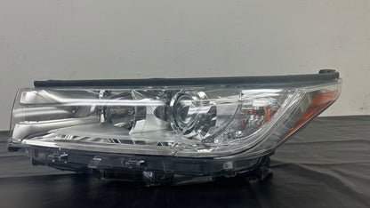 TOYOTA HIGHLANDER 2017-2019 Driver Headlamp assy composite LE|LE PLUS|XLE; w/o Smoked Chrome Accent; w/o LED DRL; Chrome Bezel
