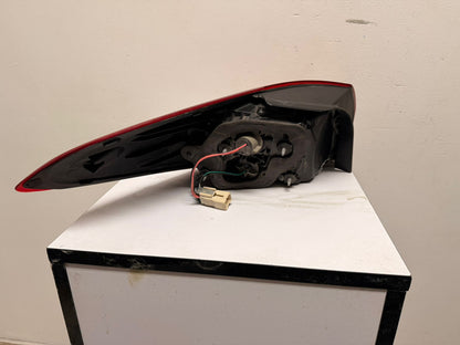 KIA FORTE 2017-2018 Passenger Taillamp outer Halogen/Sedan