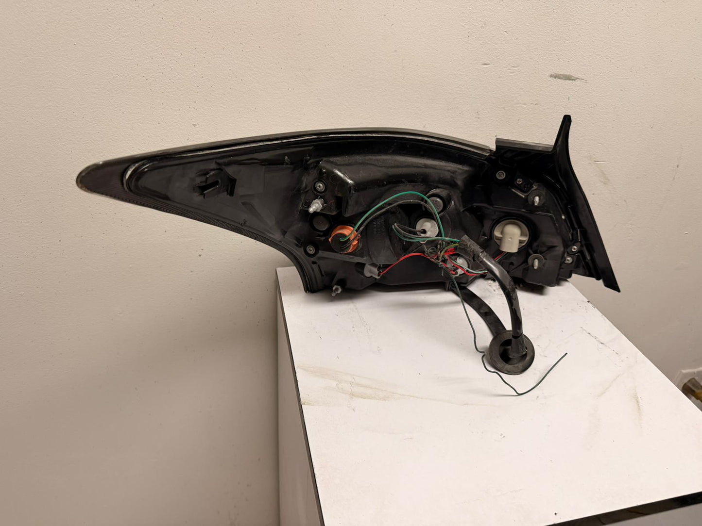 NISSAN MAXIMA 2012-2014 Driver Taillamp