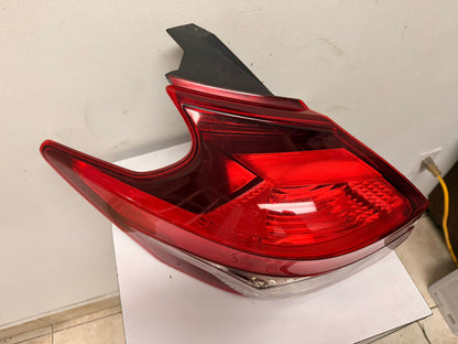 NISSAN KICKS 2018-2020 Driver Taillamp outer