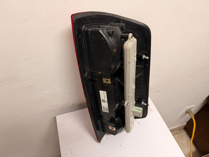 DODGE RAM 1500| 2002-2006 Driver Taillamp assy R1500 MEGA CAB; w/o bulbs or sockets