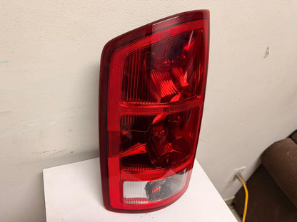 DODGE RAM 1500| 2002-2006 Driver Taillamp assy R1500 MEGA CAB; w/o bulbs or sockets