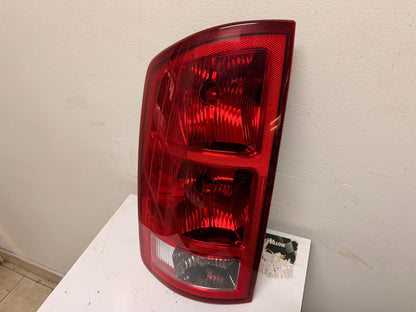 DODGE RAM 1500| 2002-2006 Driver Taillamp assy R1500 MEGA CAB; w/o bulbs or sockets