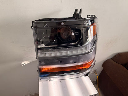 CHEVROLET SILVERADO 1500/ 2016-2019 Driver Headlamp assy composite HID; PTM