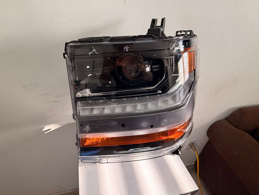 CHEVROLET SILVERADO 1500/ 2016-2019 Driver Headlamp assy composite HID; PTM