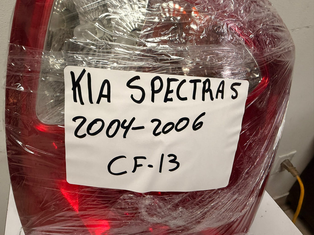 KIA SPECTRA 2004-2006 Passenger Taillamp assy 4dr sedan; new design