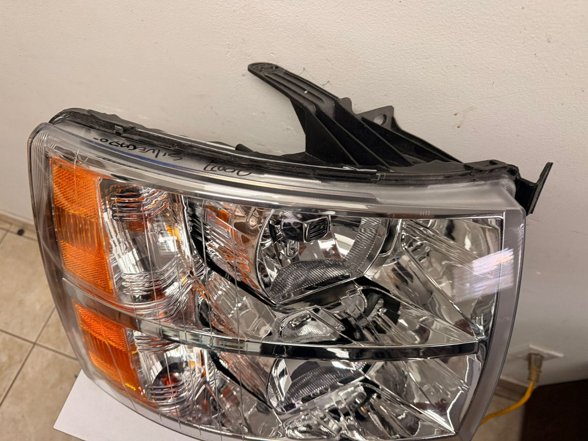 CHEVROLET SILVERADO 1500/2500/ 3500 / 2007-2014 Passenger Headlamp assy composite all