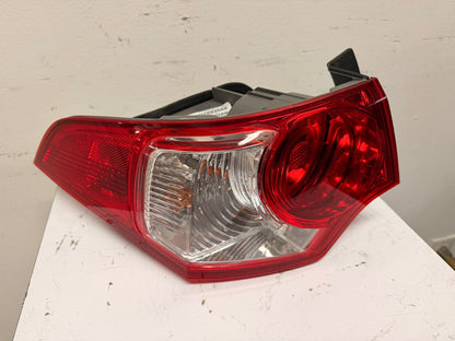 ACURA TSX 2009-2010 Driver Taillamp assy Sedan