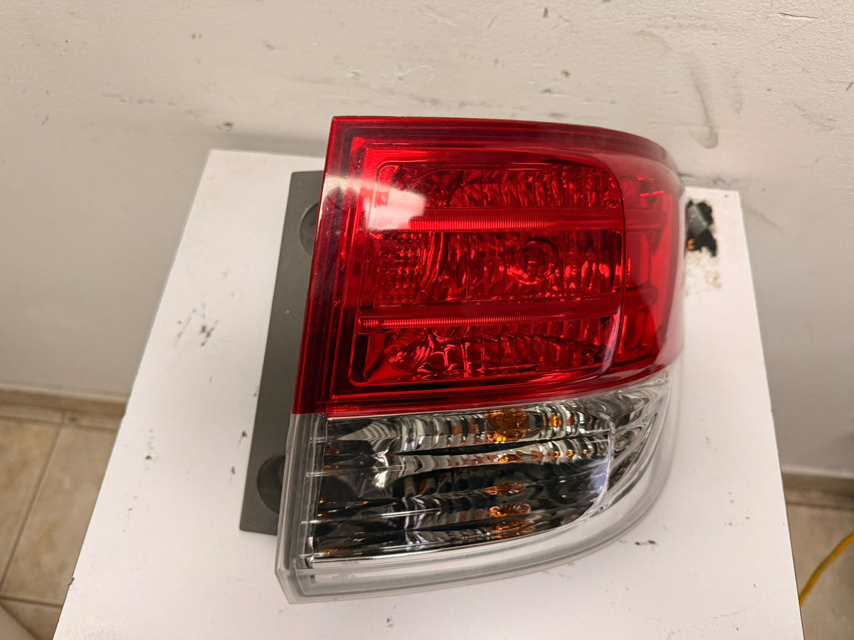 HONDA ODYSSEY 2014-2017 Passenger Taillamp assy outer