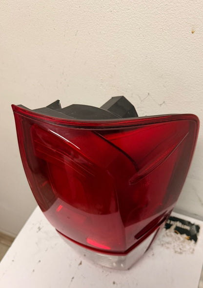 TOYOTA TACOMA 2016-2017 Passenger Taillamp assy TRD OFF-ROAD|TRD SPORT; Red/Smoke Bezel
