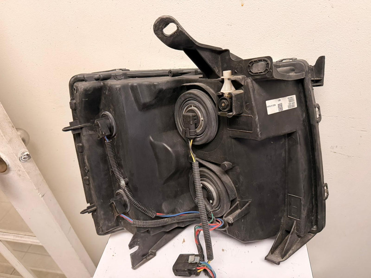 CHEVROLET SILVERADO 1500/2500/3500 HD 2007-2014 Driver Headlamp assy composite all