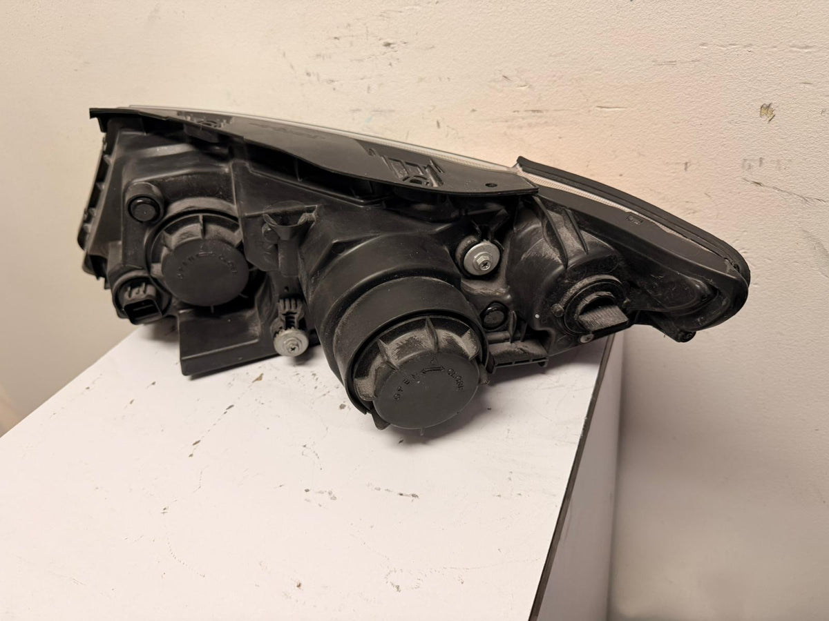 KIA MAGENTIS/OPTIMA 2009-2010 Passenger Headlamp assy composite Chrome Bezel