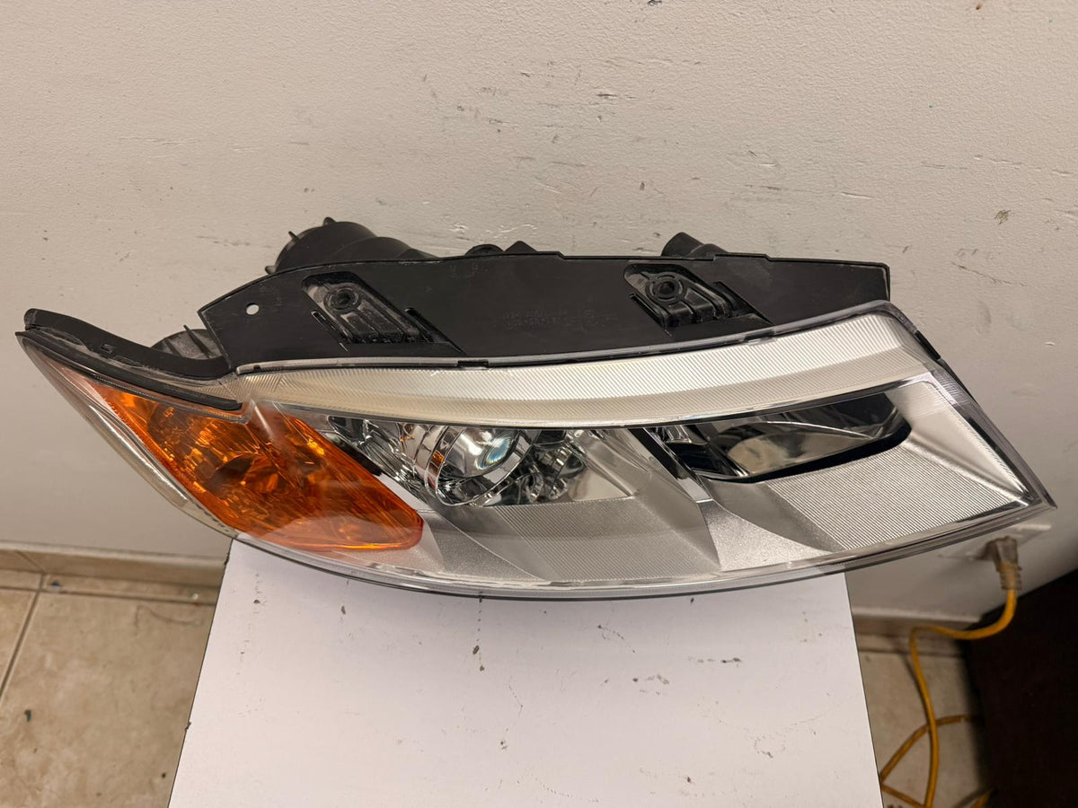 KIA MAGENTIS/OPTIMA 2009-2010 Passenger Headlamp assy composite Chrome Bezel