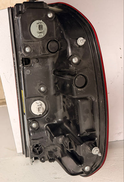 HONDA RIDGELINE 2017-2025 Passenger Taillamp assy