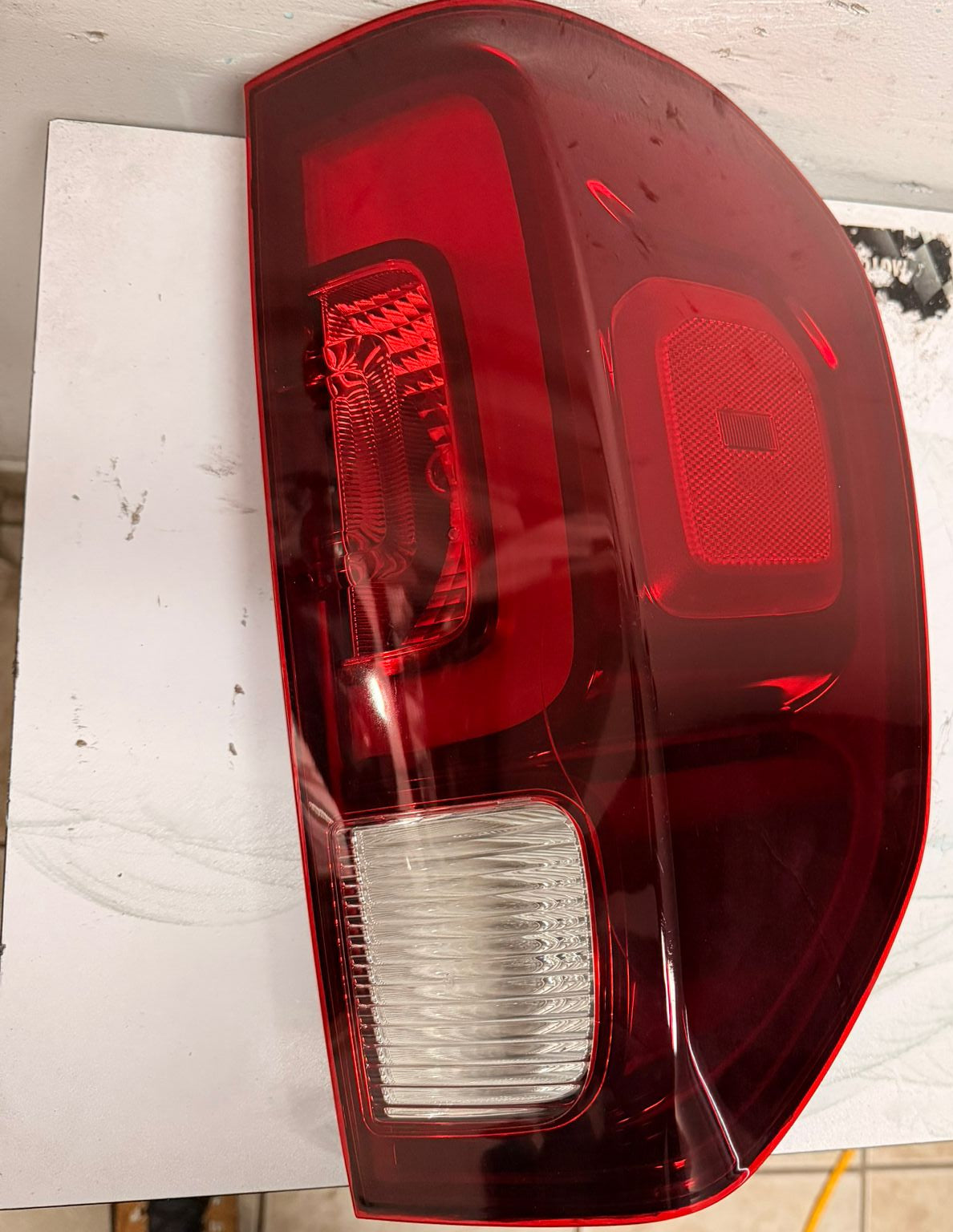 HONDA RIDGELINE 2017-2025 Passenger Taillamp assy