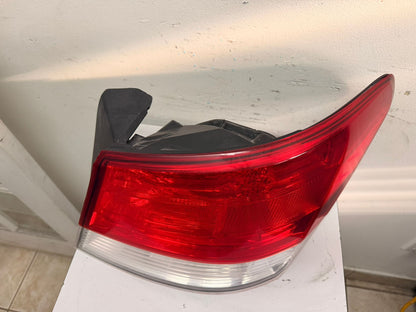 SUBARU LEGACY 2010-2014 Passenger Taillamp assy outer Lens/Housing