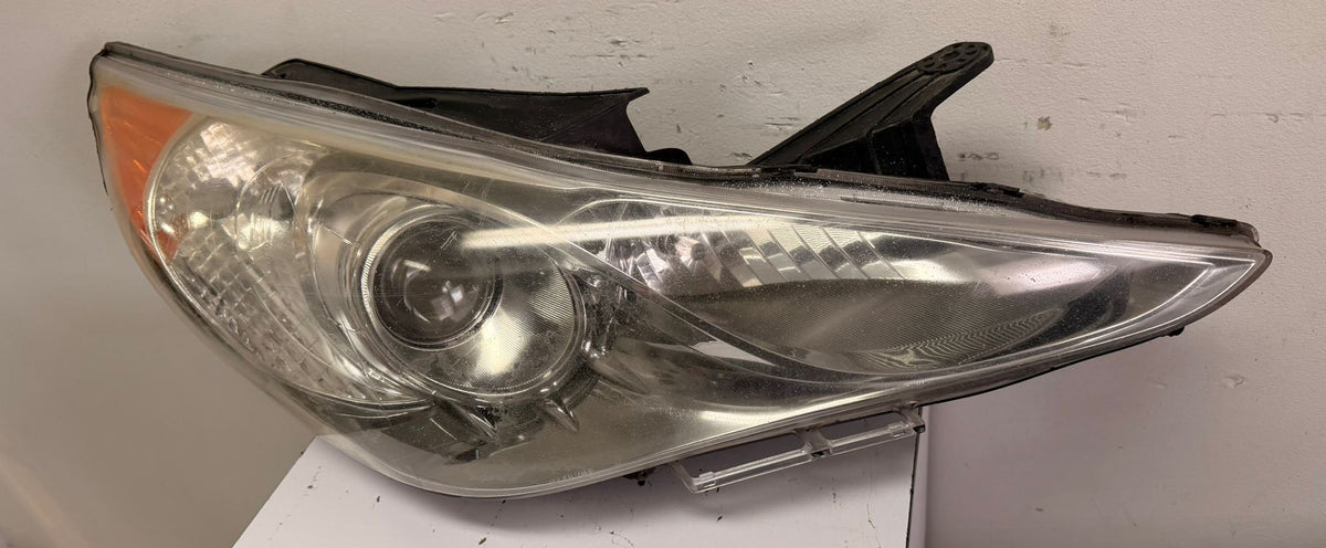 HYUNDAI SONATA 2011-2014 Passenger Headlamp assy composite GLS; Halogen; Type 1; White Bezel