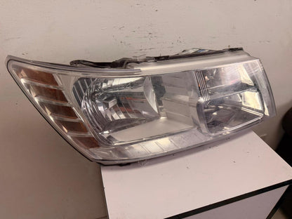 DODGE JOURNEY 2009-2020 Passenger Headlamp assy composite Code LME; Chrome Trim