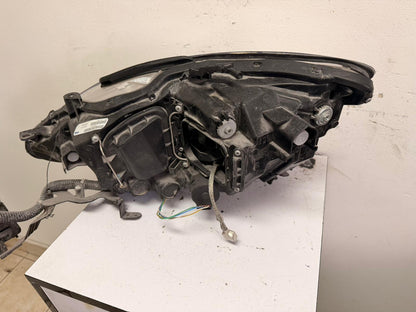 LEXUS IS250/350 /2009-2010 PASSENGER HEADLAMP HALOGEN