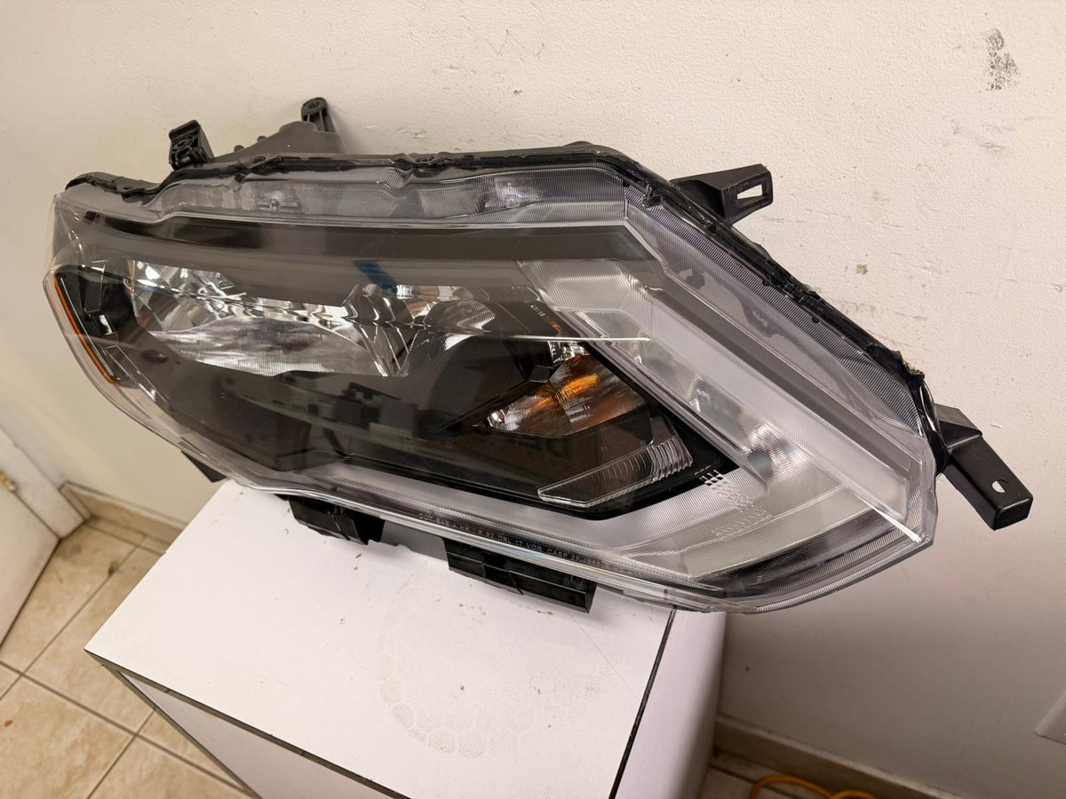 NISSAN ROGUE 2017-2020 Passenger Headlamp assy composite Halogen w/led Daytime
