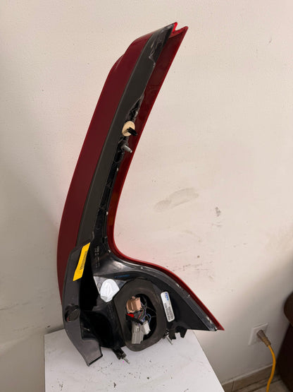 VOLVO XC60 2011-2017 Driver Taillamp assy  From Ch 237000
