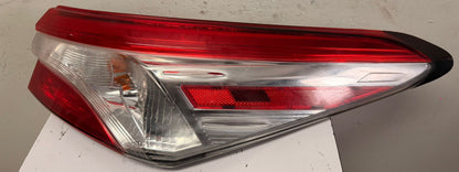 TOYOTA CAMRY 2018-2020 Passenger Taillamp assy outer HYBRID; LE; North America Built