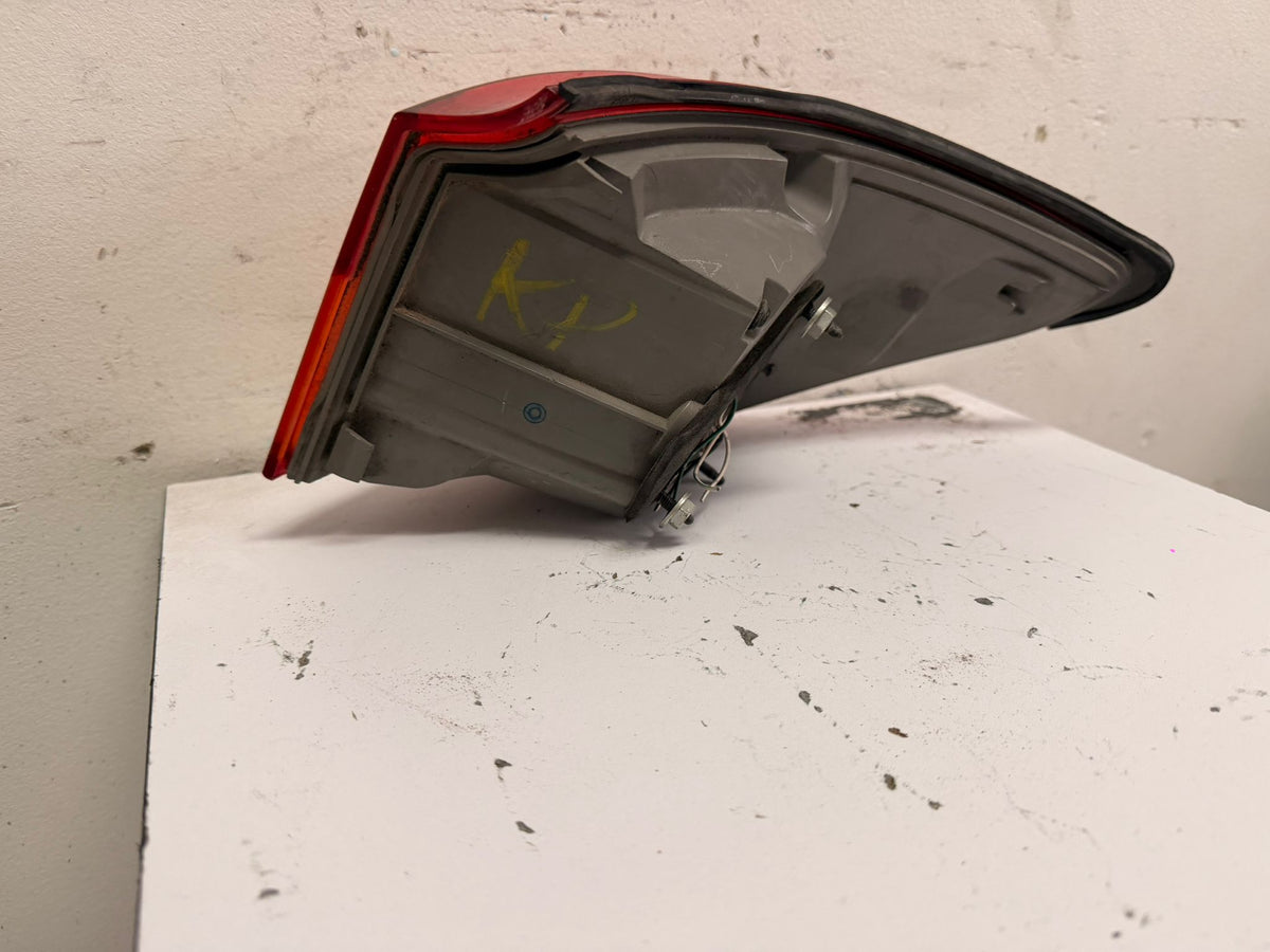 LEXUS IS250/IS350 Driver Taillamp lens/housing Outer 2006-2008