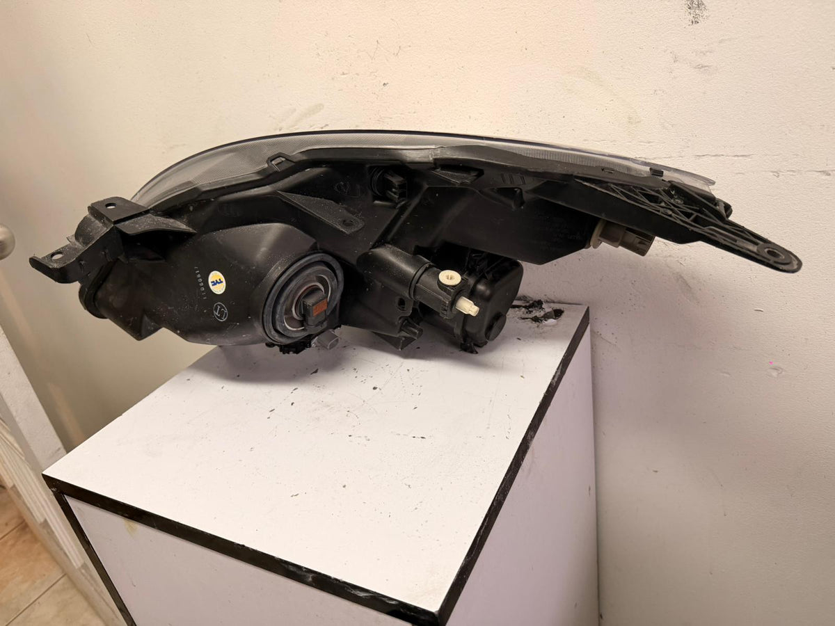 NISSAN ALTIMA 2007-2009 Passenger Headlamp assy composite Sedan; w/HID; Black Bezel