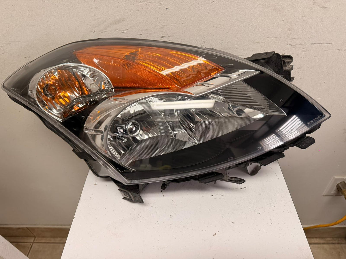 NISSAN ALTIMA 2007-2009 Passenger Headlamp assy composite Sedan; w/HID; Black Bezel