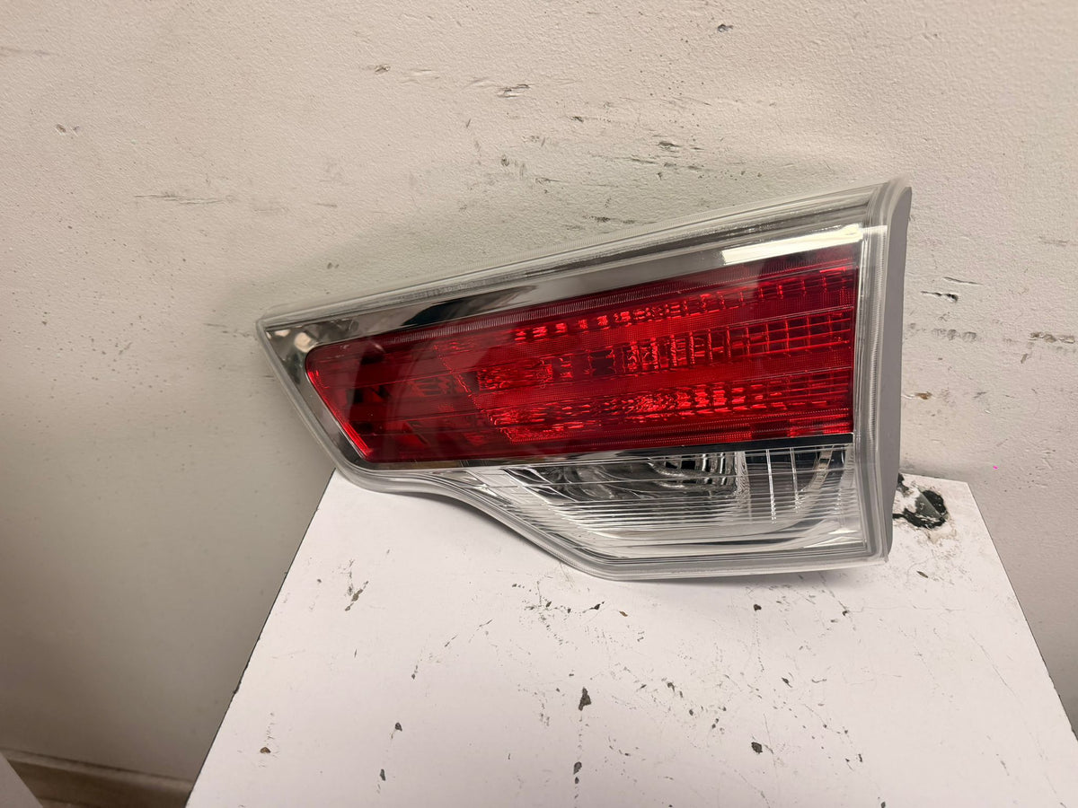 TOYOTA HIGHLANDER 2014-2016 Passenger Taillamp assy inner