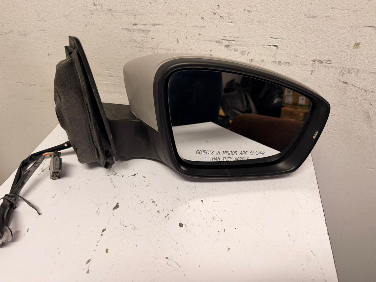 VOLKSWAGEN JETTA 2011-2018 Passenger Mirror outside rear view Power; Heated; w/S/L; Indicator On Glass; PTM