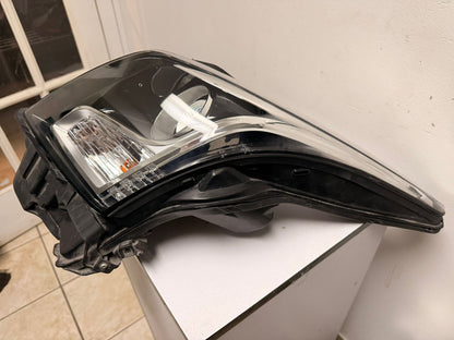 CADILLAC ATS 2013-2018 Driver Headlamp Halogen