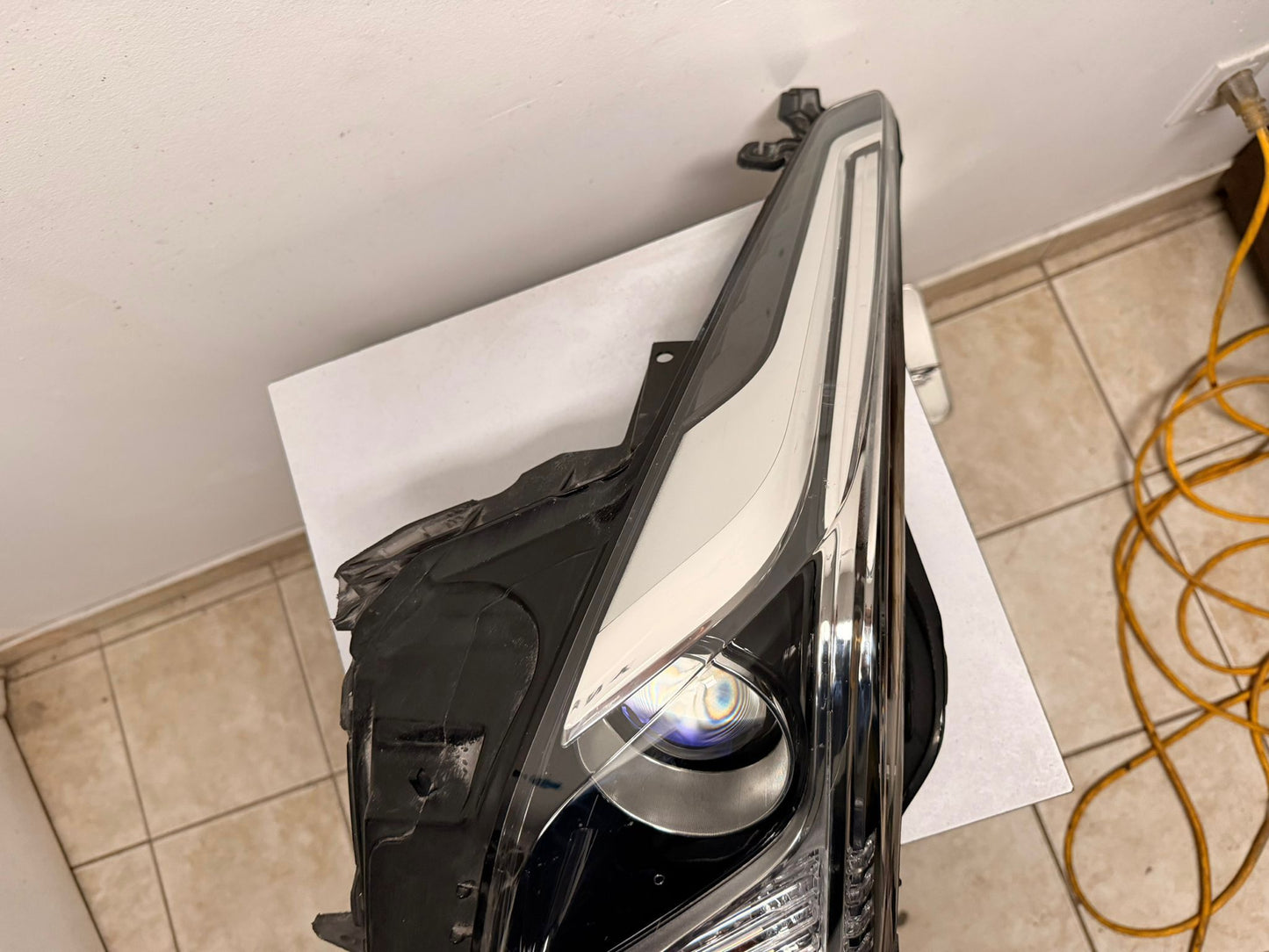 CADILLAC ATS 2013-2018 Driver Headlamp Halogen