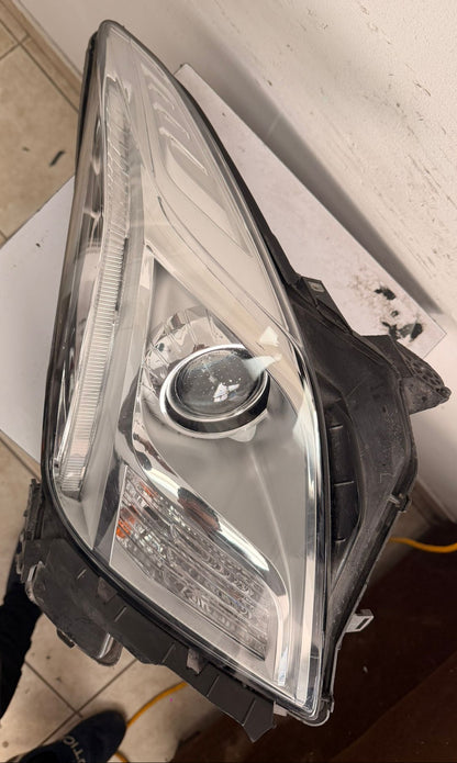 CADILLAC XTS 2013-2017 Passenger Headlamp assy composite HID; w/o Leveling System; w/o Active Lighting