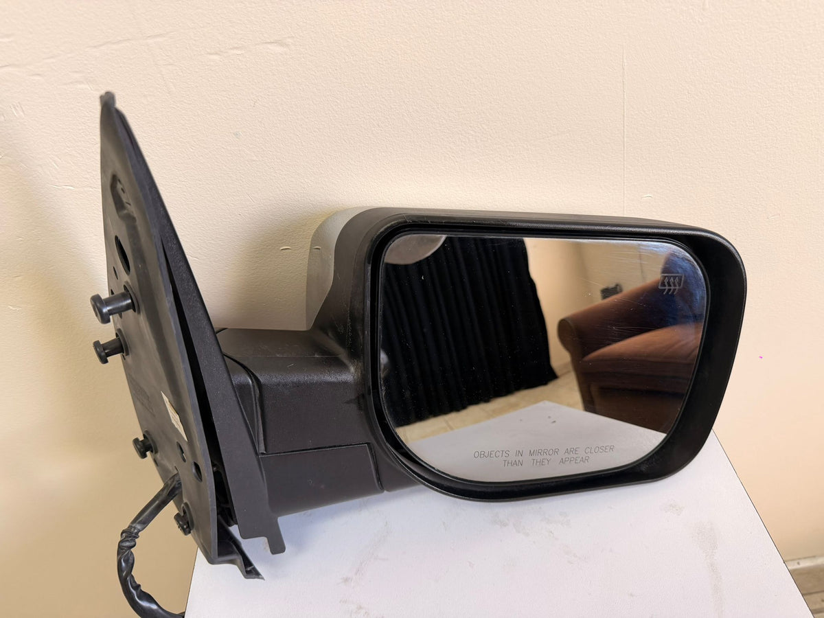 INFINITI/NISSAN QX56/ARMADA/PATHFINDER ARMADA/TITAN 2004-2015 Passenger Mirror outside rear view Power Heated w/Chrme Cover (SE Mdel w/o Big Tow Pkg)