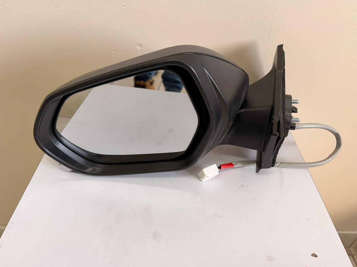 TOYOTA PRIUS/PRIUS PRIME 2016-2024 Driver Mirror outside rear view w/Blind Spot Detection; w/Cover; PTM