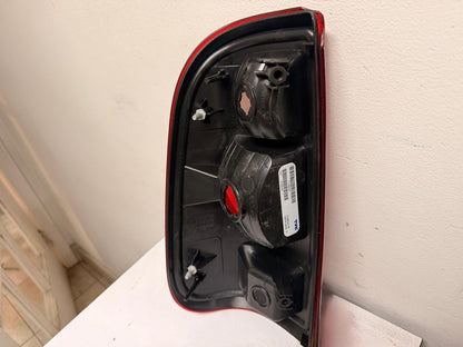 FORD F-250 SUPERDUTY TAILLAMP PASSENGER LENS &HOUSING