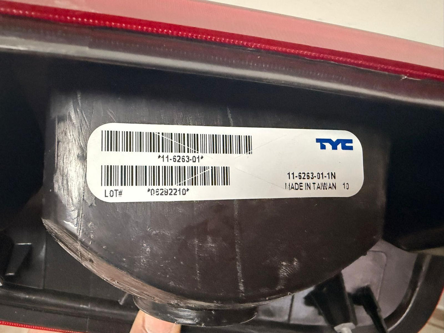 FORD F-250 SUPERDUTY TAILLAMP PASSENGER LENS &HOUSING