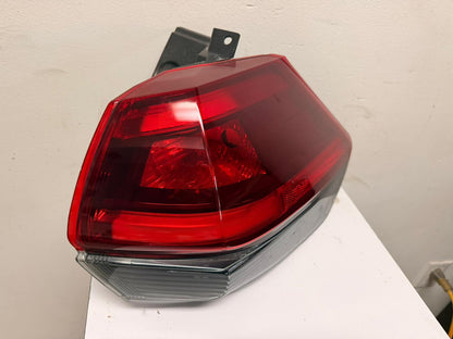 NISSAN ROGUE 2018-2020  Taillamp assy outer PASSENGER