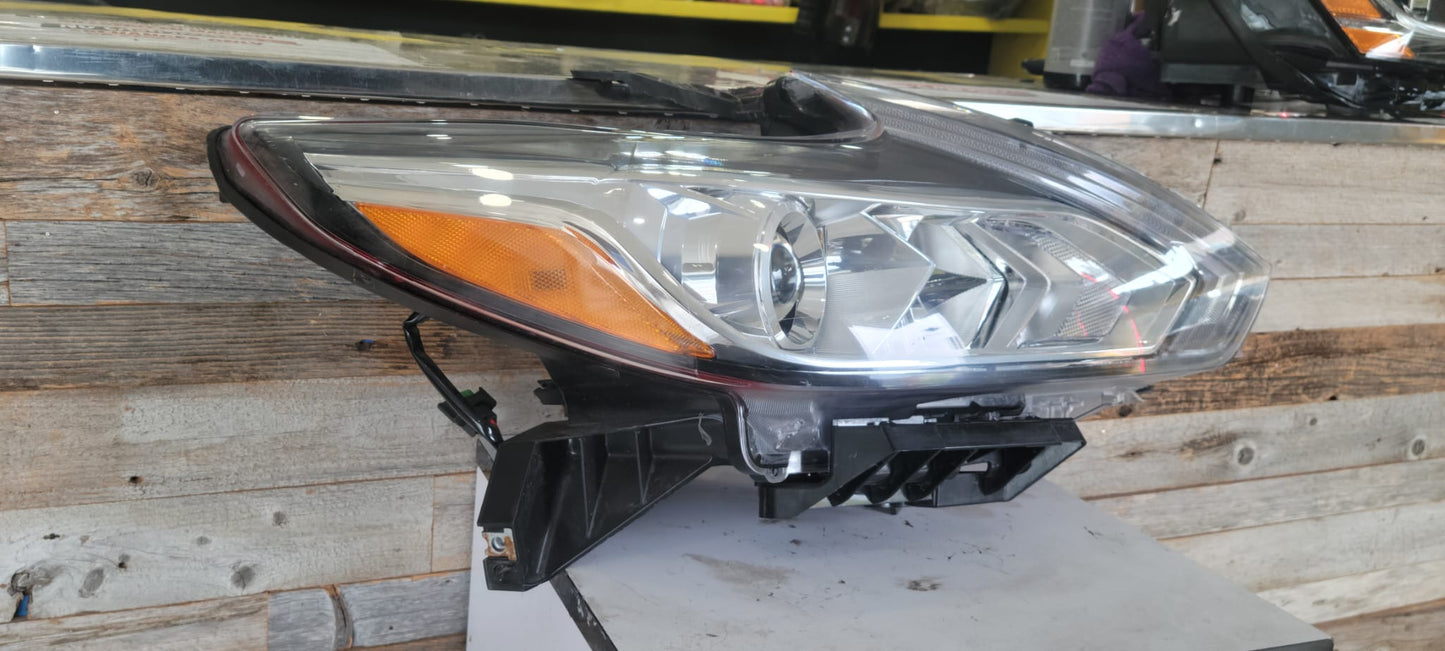 Nissan ALTIMA 2016-2018 | Passenger Headlamp assy composite | Chrome, LED, Halogen, DRL, Sedan