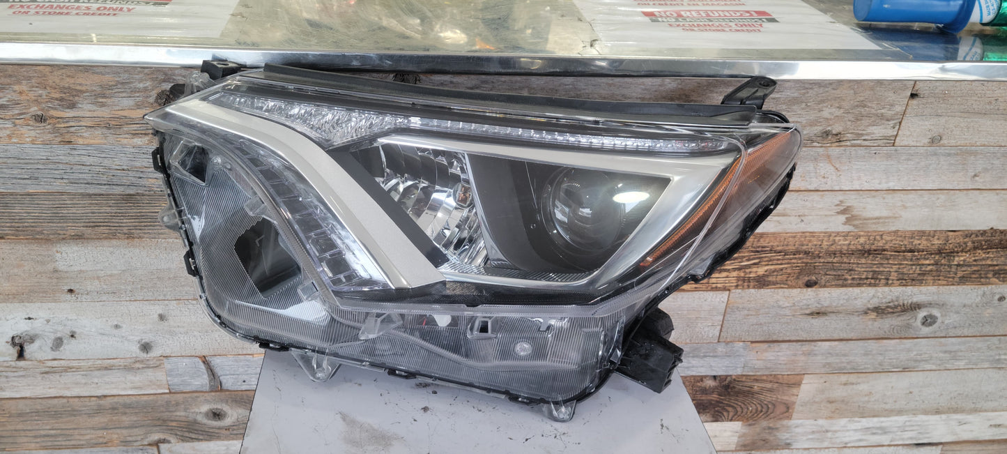Toyota RAV4 2016-2018 | Driver Headlamp assy composite | Halogen